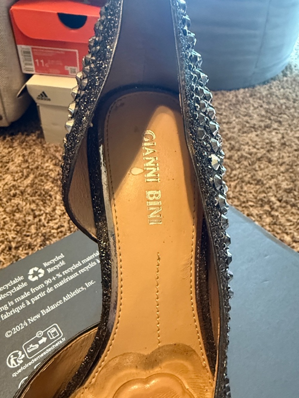 Shoes - Picture 4 of 4
